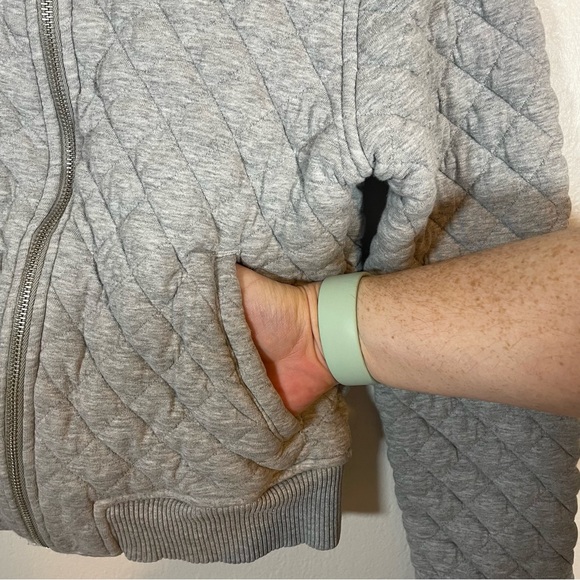 Gap Quilted Zip Up Sweatshirt Size Small - Picture 3 of 9